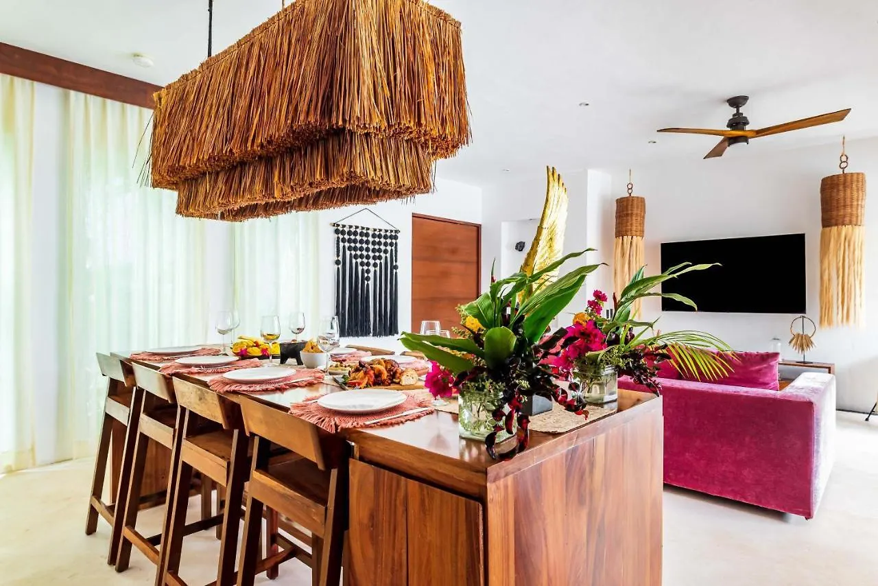 Villa Ek'Balam & Villa Flamingo, Luxury Villas, Private Pool, Private Garden, Jacuzzi, 24H Security Tulum