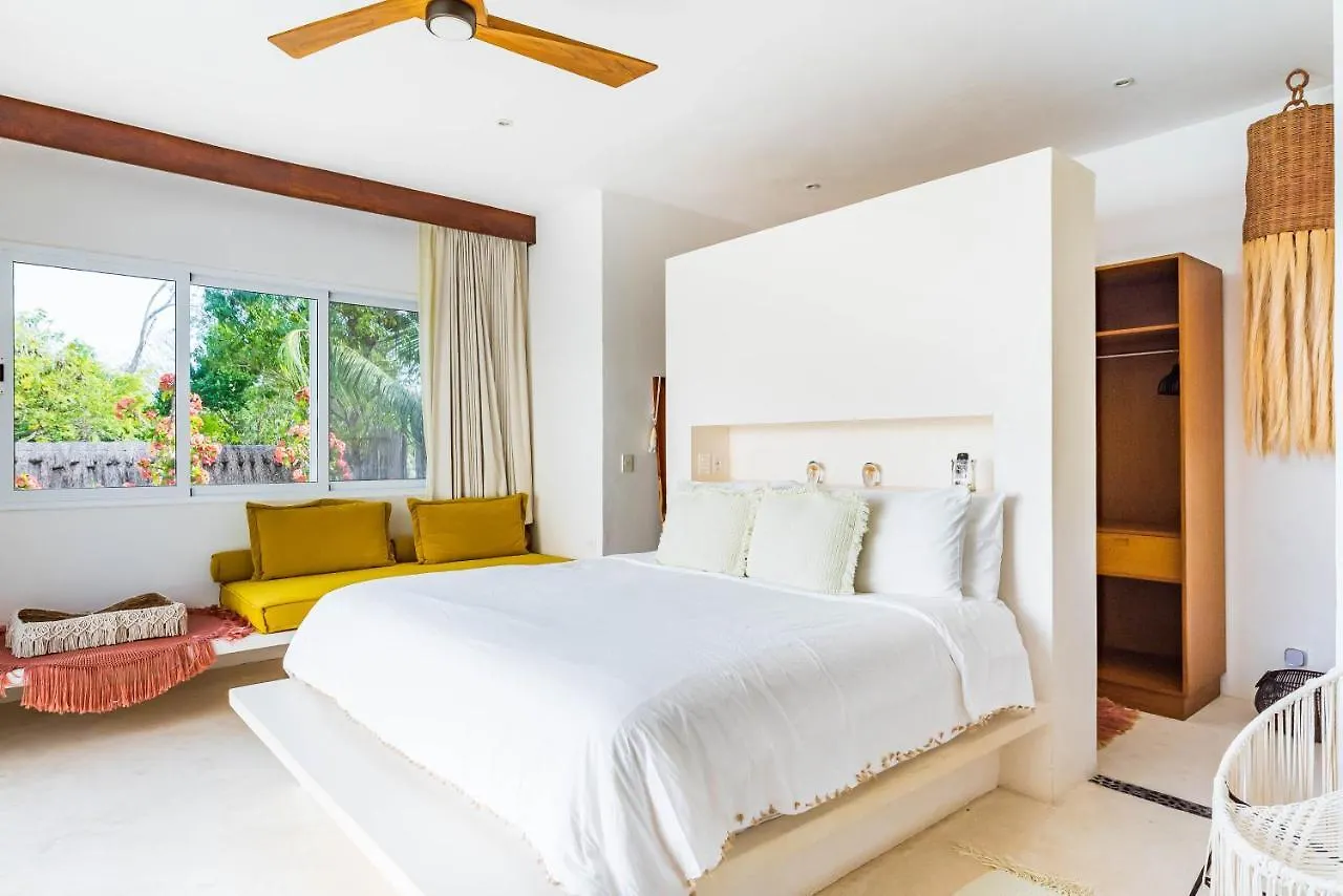 Villa Ek'Balam & Villa Flamingo, Luxury Villas, Private Pool, Private Garden, Jacuzzi, 24H Security Tulum Mexico