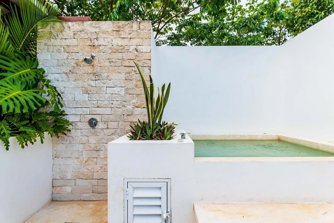 Villa Ek'Balam & Villa Flamingo, Luxury Villas, Private Pool, Private Garden, Jacuzzi, 24H Security Tulum Mexico