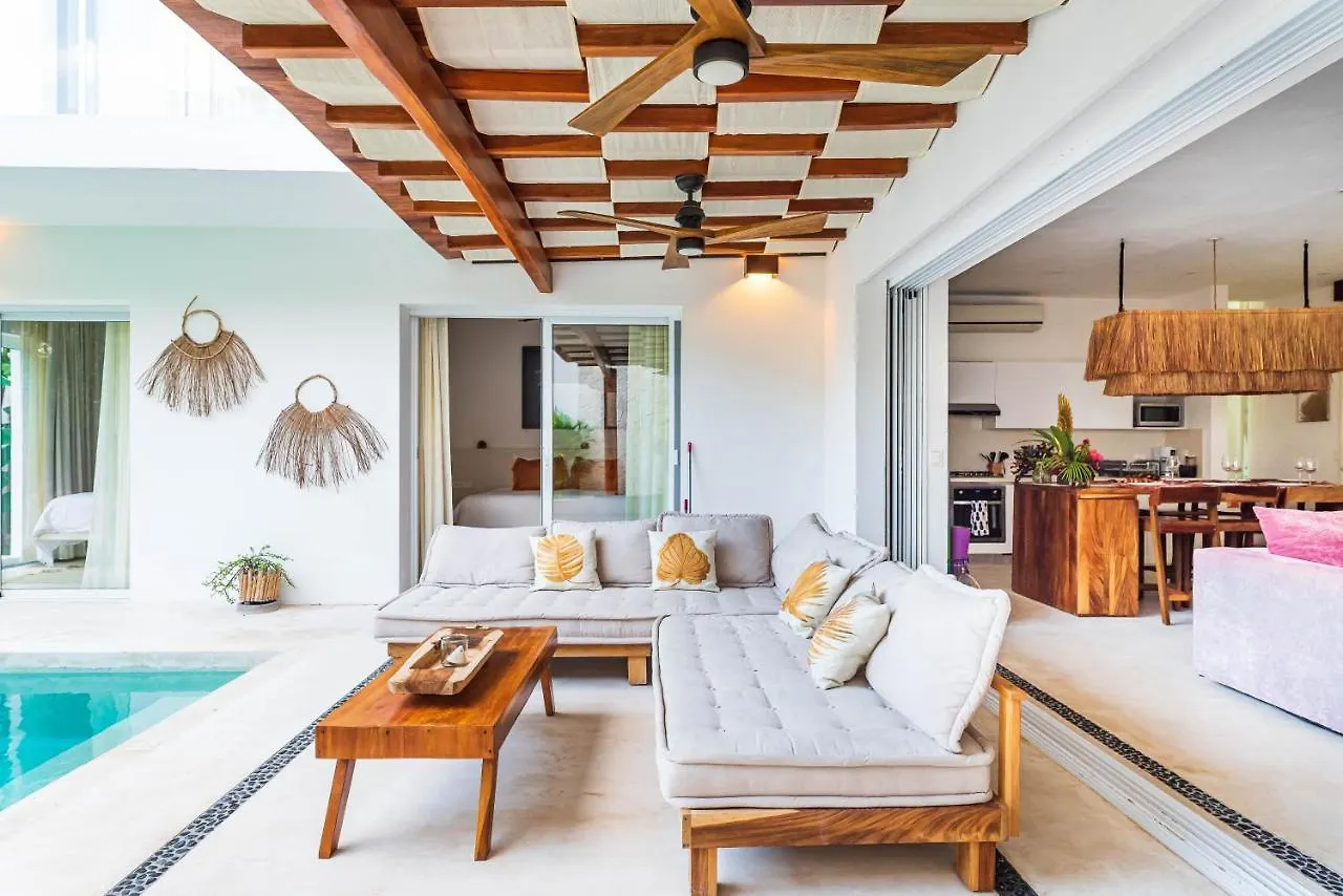 Villa Ek'Balam & Villa Flamingo, Luxury Villas, Private Pool, Private Garden, Jacuzzi, 24H Security Tulum Mexico