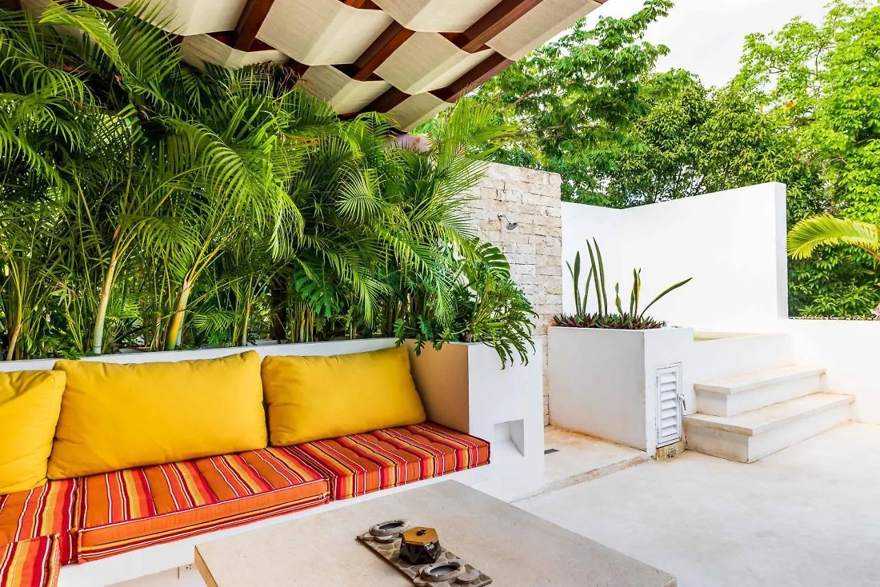 Villa Ek'Balam & Villa Flamingo, Luxury Villas, Private Pool, Private Garden, Jacuzzi, 24H Security Tulum 0*,